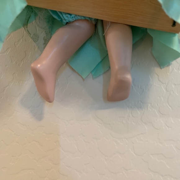 CATHAY COLLECTION GORGEOUS LIMITED EDITION PORCELAIN SWINGING FAIRY DOLL - Picture 7 of 8